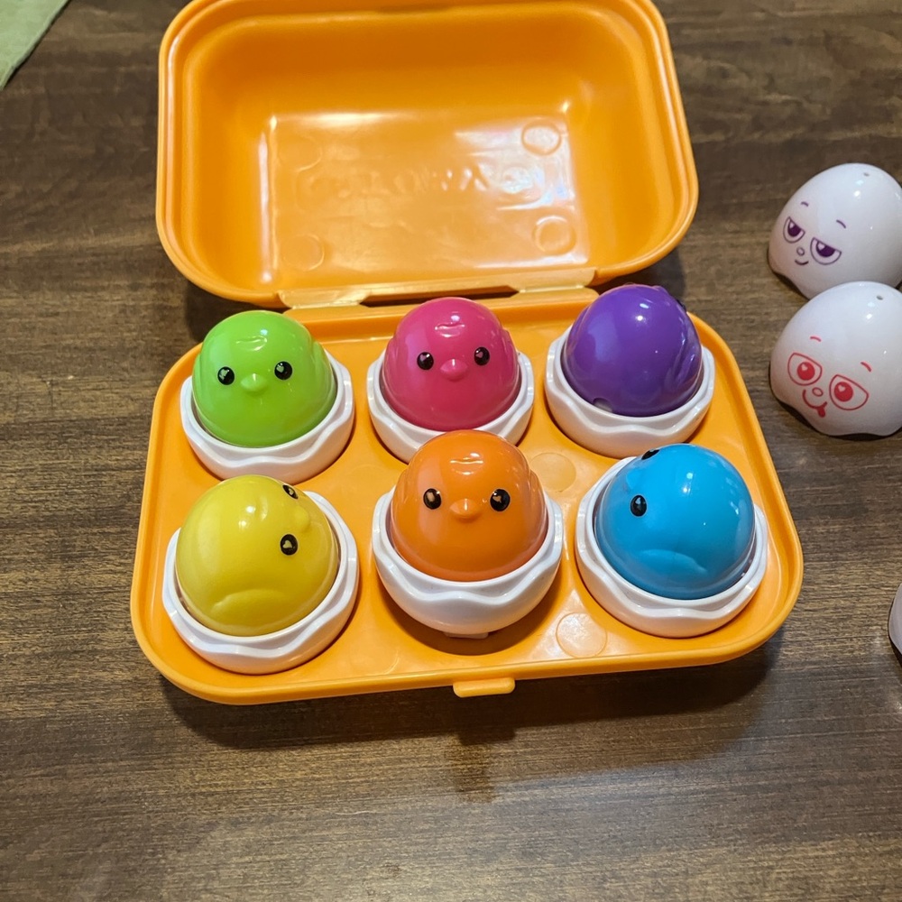 Colorful Eggshell Matching Toy Set